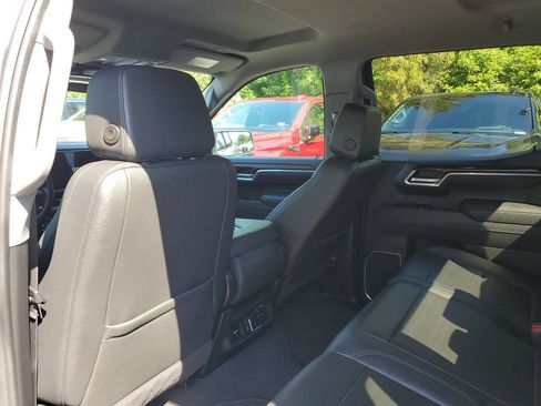 Used 2025 GMC Sierra 1500 SLT RWD image 10