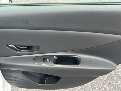 New 2026 Hyundai Elantra Sport FWD image 18