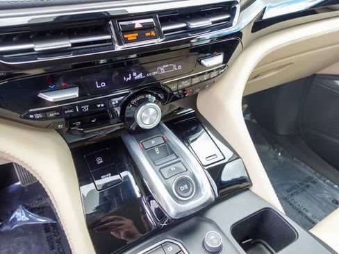 Certified 2023 Acura MDX SH-AWD w/ Advance Package image 18