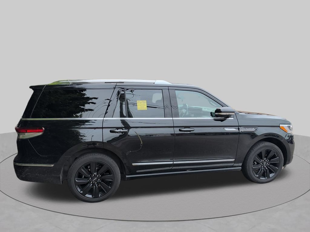 Used 2023 Lincoln Navigator Reserve AWD/4WD image 15