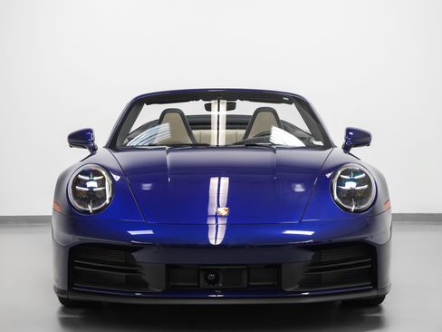 Certified 2025 Porsche 911 Carrera RWD image 10