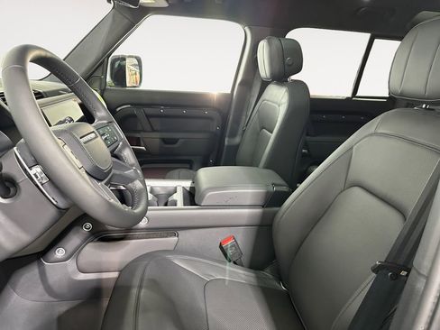 New 2026 Land Rover Defender 110 V8 image 9