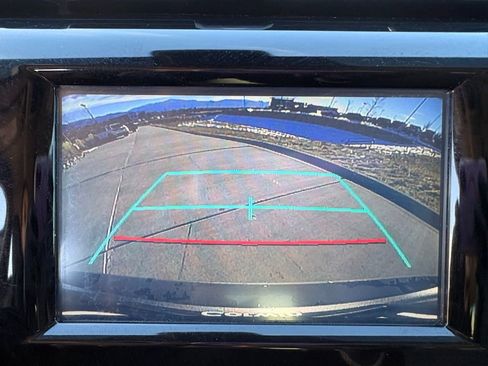 Used 2019 Toyota Camry SE image 16