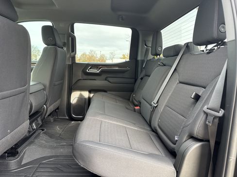 Used 2024 GMC Sierra 1500 Elevation image 30