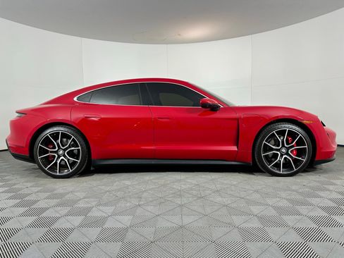 Used 2024 Porsche Taycan 4S w/ Premium Package image 32