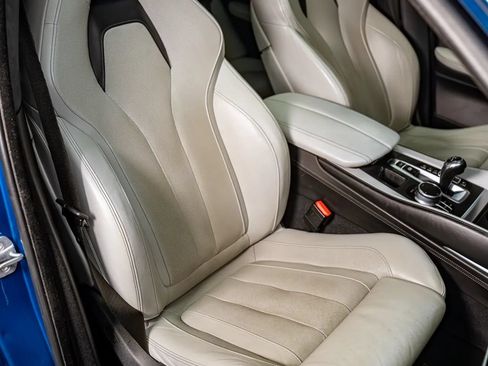 Used 2017 BMW X5 M AWD/4WD image 21