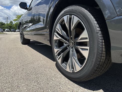 New 2026 Audi Q8 Premium Plus AWD/4WD image 3