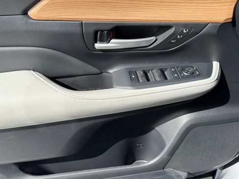 New 2026 Toyota Grand Highlander Limited AWD/4WD image 18