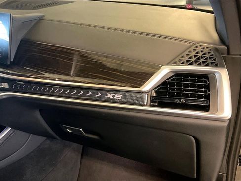 Certified 2024 BMW X5 xDrive50e image 17