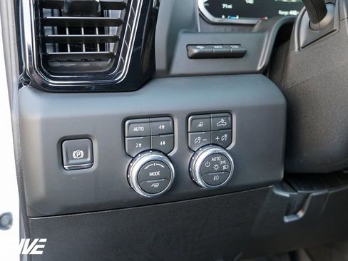 Used 2026 GMC Sierra 2500 AT4X image 21