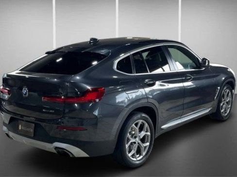Used 2022 BMW X4 xDrive30i w/ Convenience Package image 5