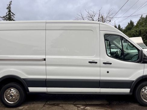 Used 2018 Ford Transit 250 148 Medium Roof image 2