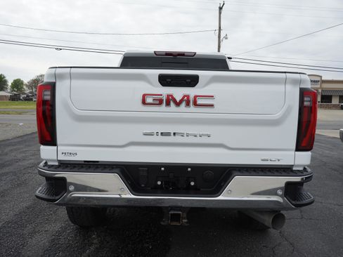 Used 2025 GMC Sierra 2500 SLT w/ SLT Convenience Package image 4
