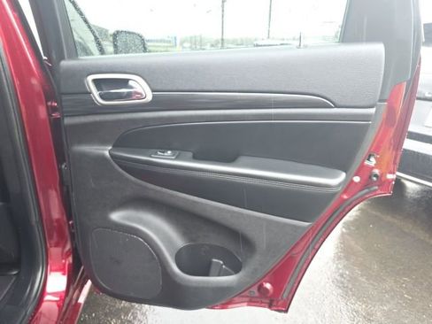 Used 2020 Jeep Grand Cherokee Altitude image 22