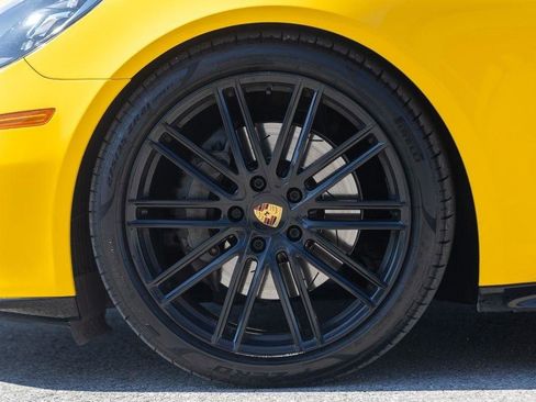 Used 2018 Porsche Panamera 4S image 4