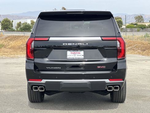 New 2026 GMC Yukon XL Denali w/ Denali Reserve Package RWD image 4