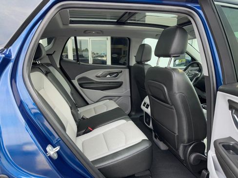 Used 2023 GMC Terrain SLT w/ Infotainment Package II AWD/4WD image 14