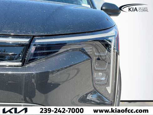 New 2025 Kia K4 EX image 9