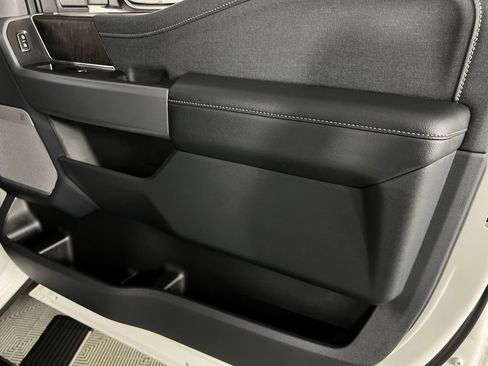 Used 2023 Ford F450 Lariat w/ Lariat Ultimate Package image 36