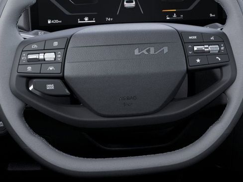 New 2025 Kia K4 EX image 22