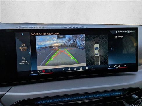 Used 2025 BMW 230i xDrive Coupe w/ Premium Package image 16