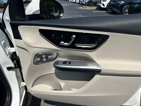 Used 2026 Mercedes-Benz GLC 300 4MATIC image 44