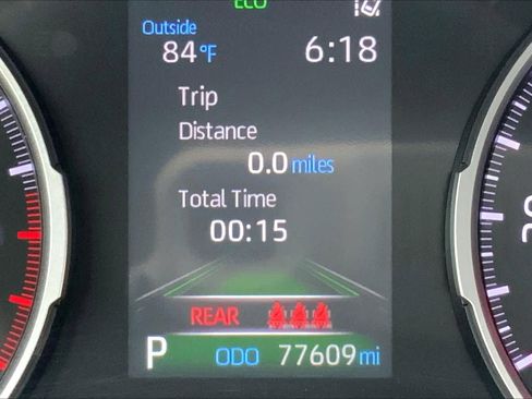 Used 2021 Toyota RAV4 XLE Premium FWD image 25
