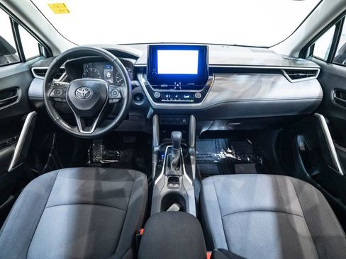 Certified 2025 Toyota Corolla Cross LE image 14