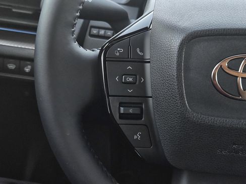 Used 2026 Toyota Prius Limited w/ Limited Premium Package image 15