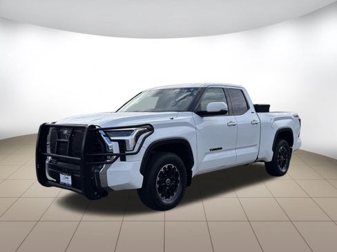 Used 2022 Toyota Tundra SR5 w/ TRD Off-Road Package AWD/4WD image 3