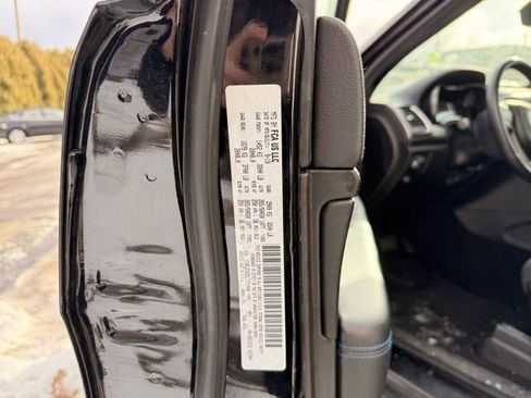 Used 2020 Jeep Grand Cherokee Laredo image 26