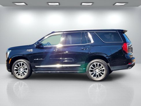 Used 2025 GMC Yukon Denali AWD/4WD image 7