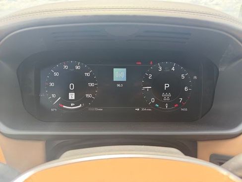 New 2026 Land Rover Discovery Limited Edition AWD/4WD image 14