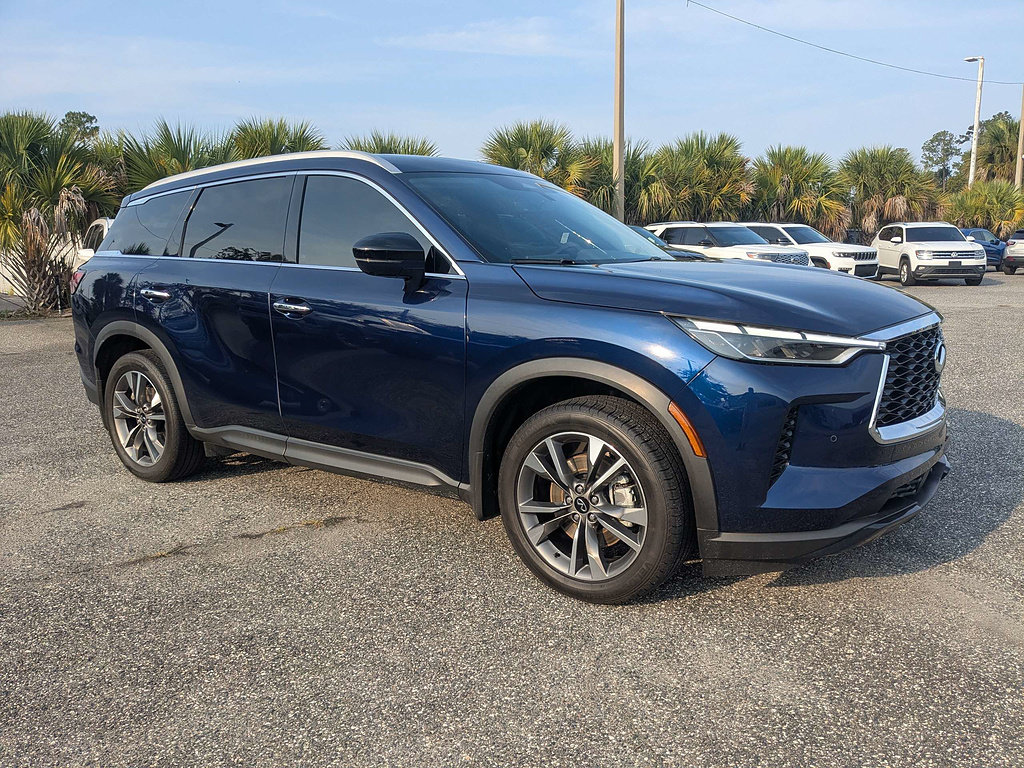Used 2025 INFINITI QX60 Luxe FWD image 2
