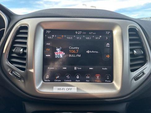 Used 2018 Jeep Compass Latitude w/ Popular Equipment Group image 3