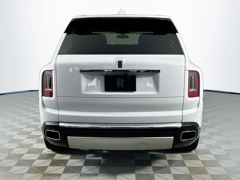 Certified 2022 Rolls-Royce Cullinan image 9