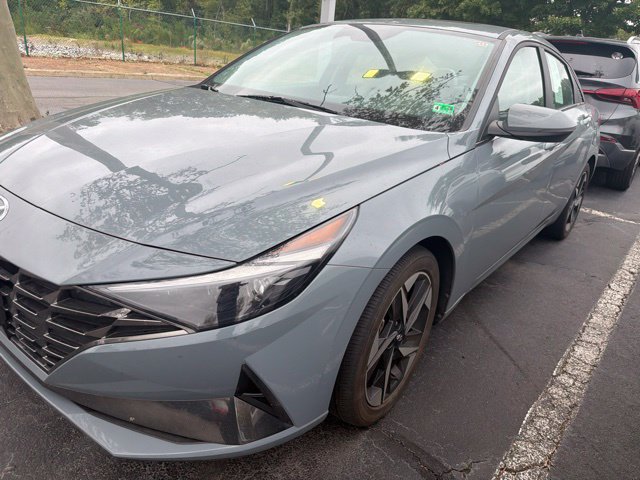 Used 2023 Hyundai Elantra Limited FWD image 6