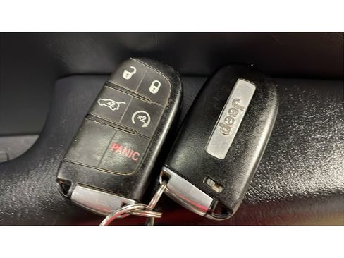 Used 2017 Jeep Grand Cherokee Summit AWD/4WD image 20