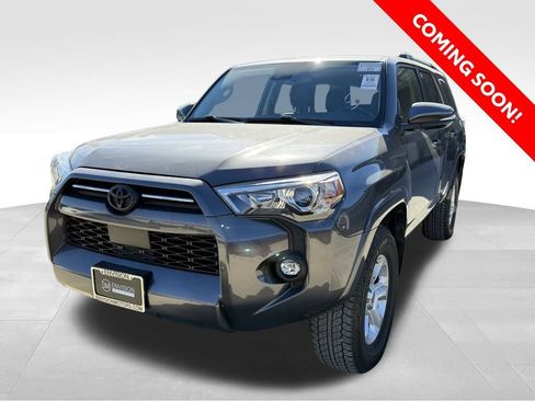 Certified 2022 Toyota 4Runner SR5 Premium image 1