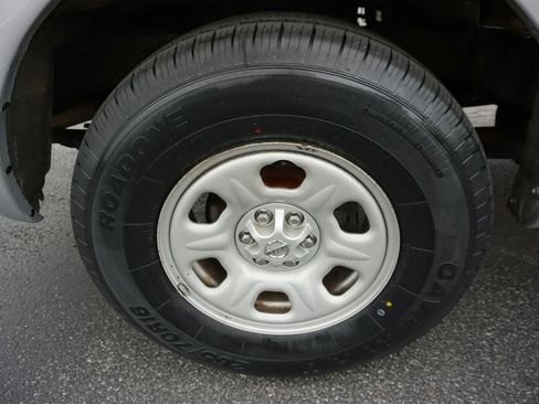 Used 2016 Nissan Frontier S RWD image 25
