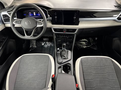 New 2026 Volkswagen Taos SE AWD/4WD image 12