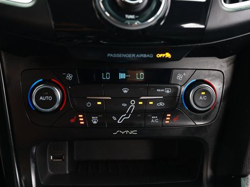 Used 2018 Ford Focus RS image 33