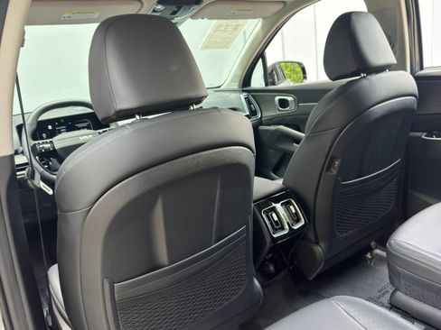 Used 2026 Kia Sorento SX AWD/4WD image 33