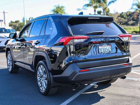 Certified 2023 Toyota RAV4 XLE Premium image 20