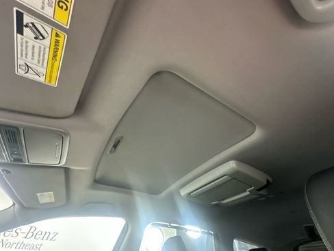 Used 2022 Honda Pilot Touring image 33
