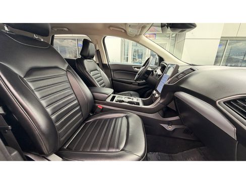 Used 2021 Ford Edge SEL w/ Convenience Package image 29
