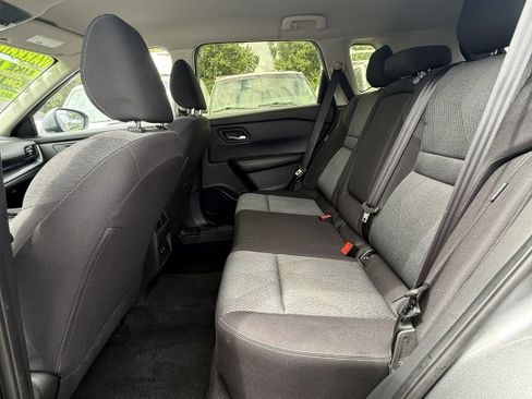 Used 2025 Nissan Rogue SV AWD/4WD image 13