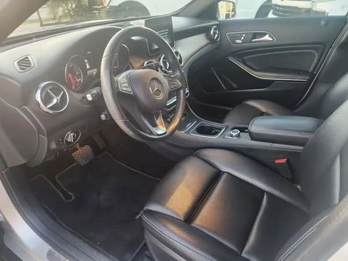 Used 2019 Mercedes-Benz GLA 250 4MATIC image 10