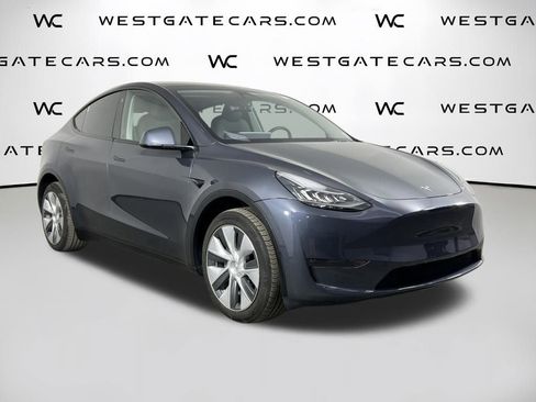 Used 2023 Tesla Model Y Long Range image 41
