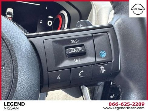 Certified 2023 Nissan Rogue Platinum AWD/4WD image 16